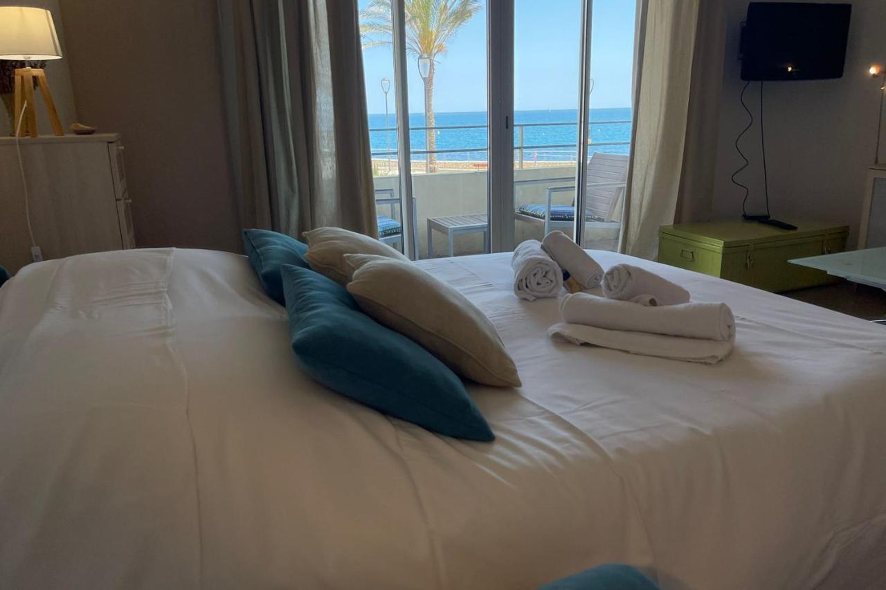 Fully Equipped Beachfront Studio In The Heart Of The City Center Bd Leclerc Antibes Exterior foto